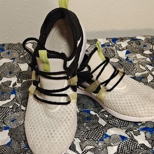 Vionic White and Black Women's Sneakers